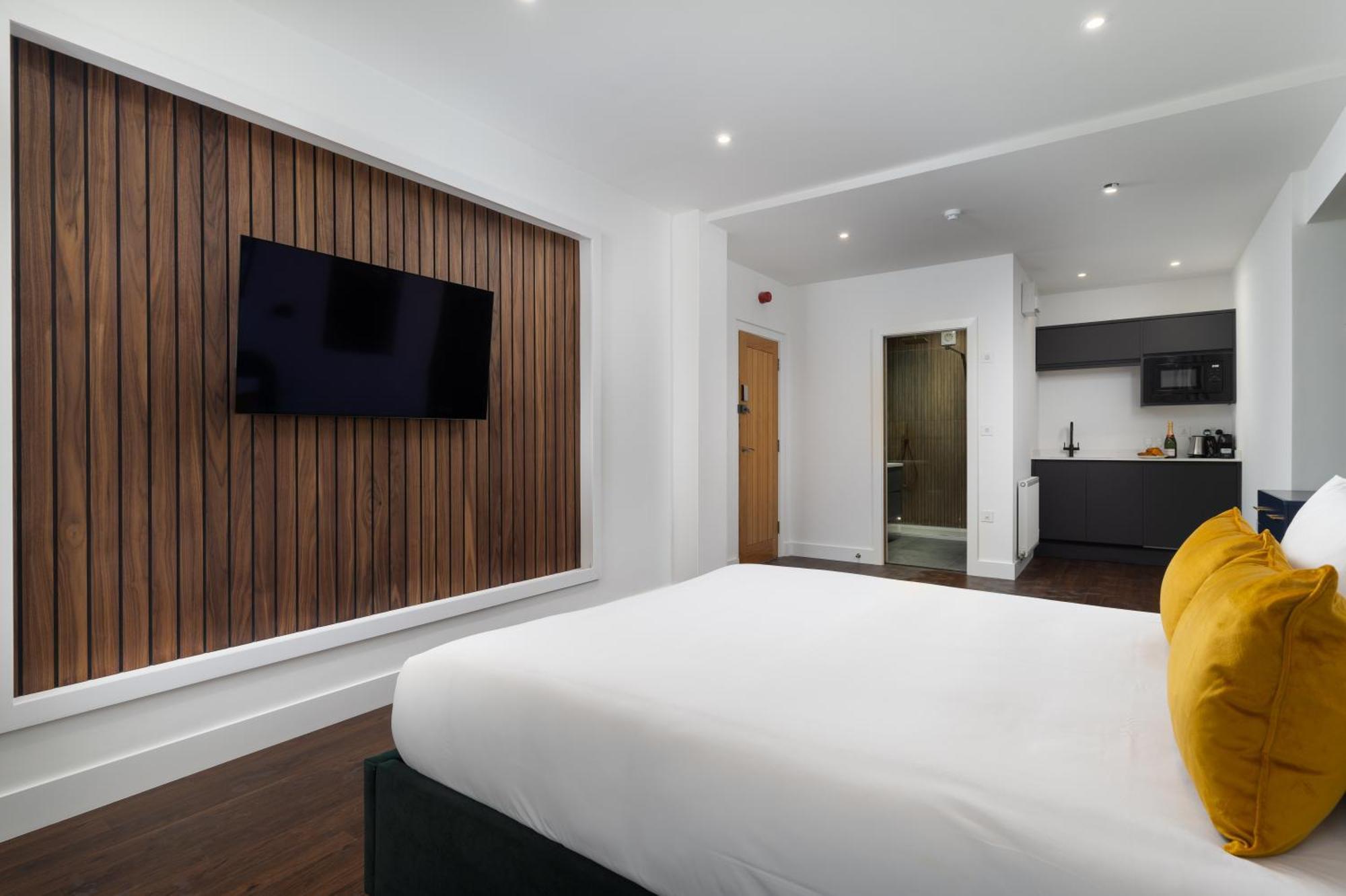 Room 1, Hotel Style Double Bedroom In مرزيون المظهر الخارجي الصورة